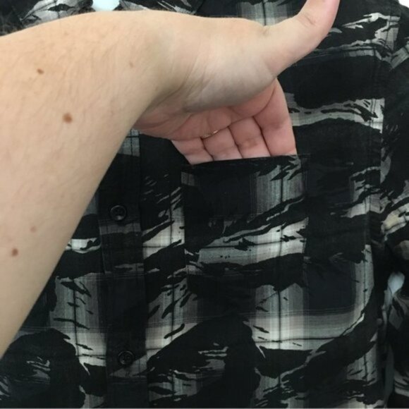 All Saints Bissau Asymmetric Plaid Long Sleeve Shirt - Picture 4 of 8